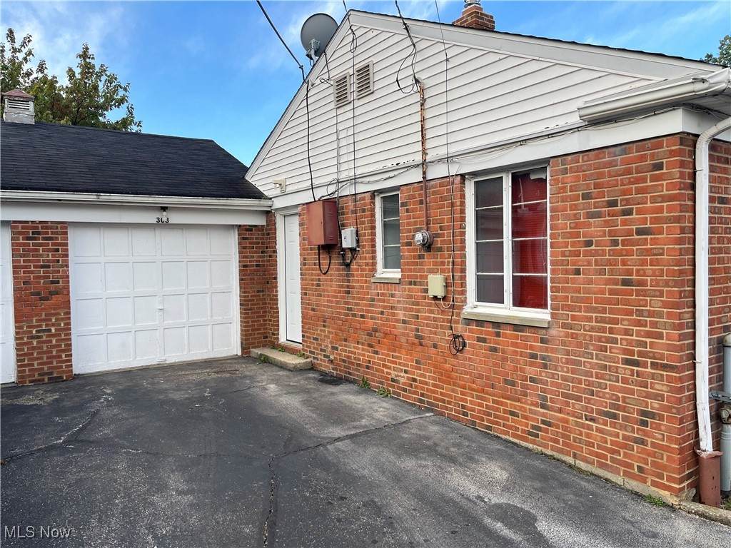 303 235th Street - Photo 1