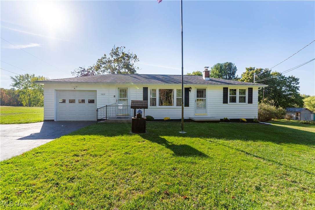 1835 Homeworth Road - Photo 1