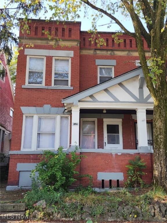 1818 Knowles Avenue - Photo 1