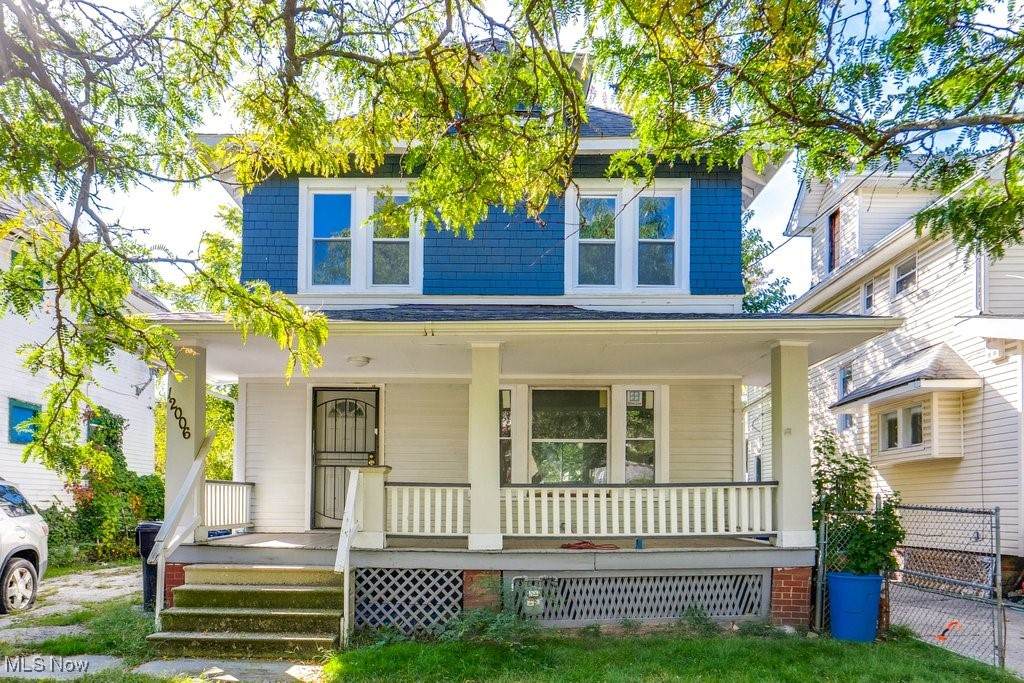 12006 Castlewood Avenue - Photo 1