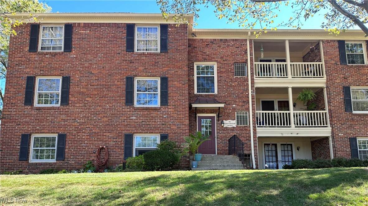 42 Gloucester Court - Photo 1