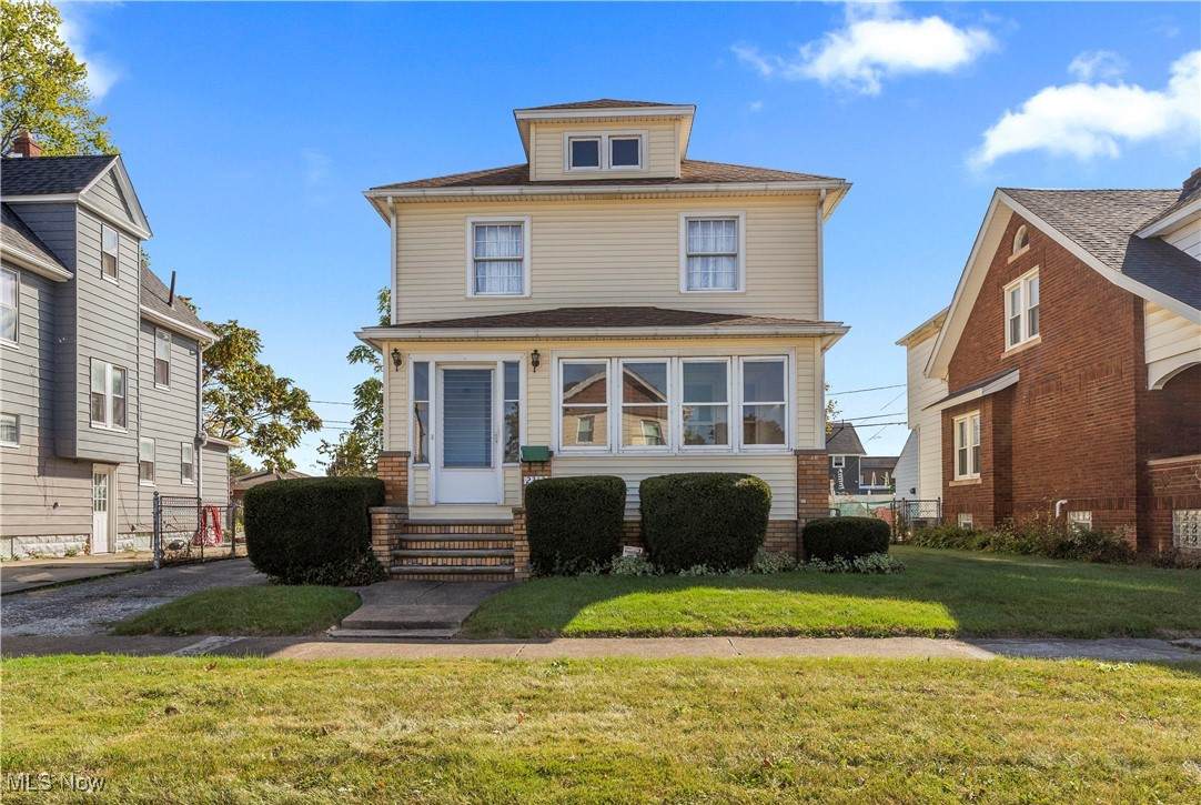 2312 32nd Street - Photo 1