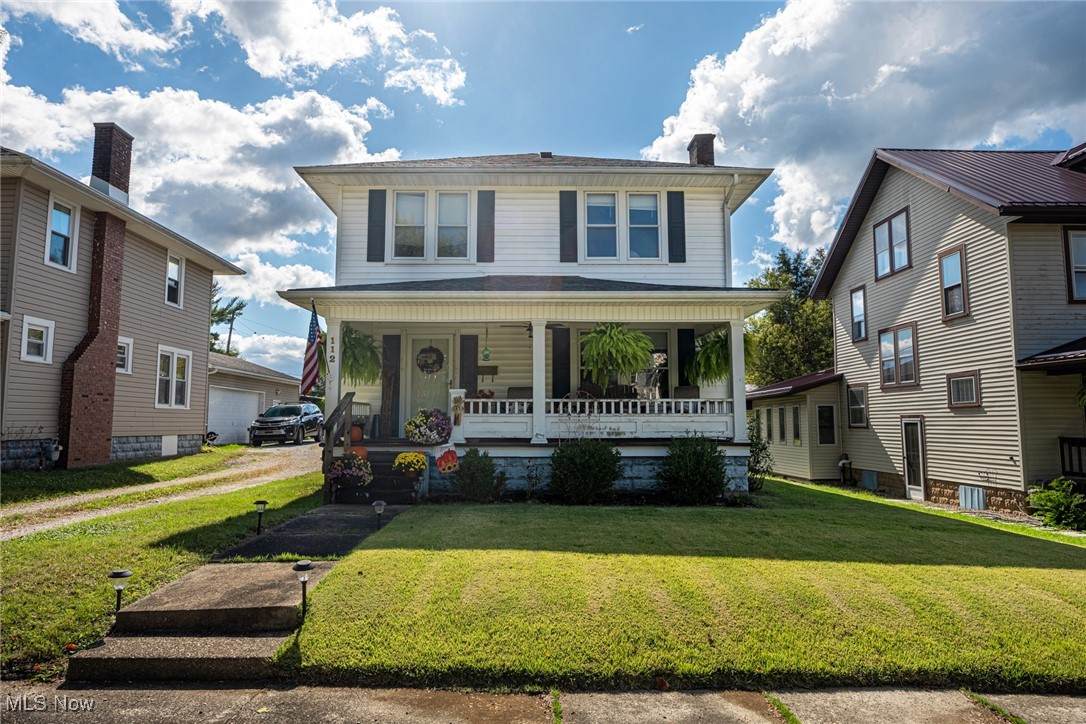 112 Thompson Avenue - Photo 1