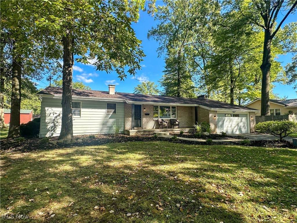 406 Laurel Street - Photo 1