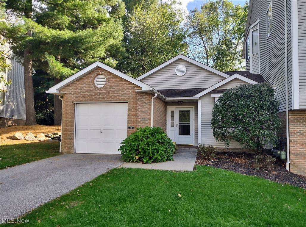 344 Village Pointe Drive - Photo 1