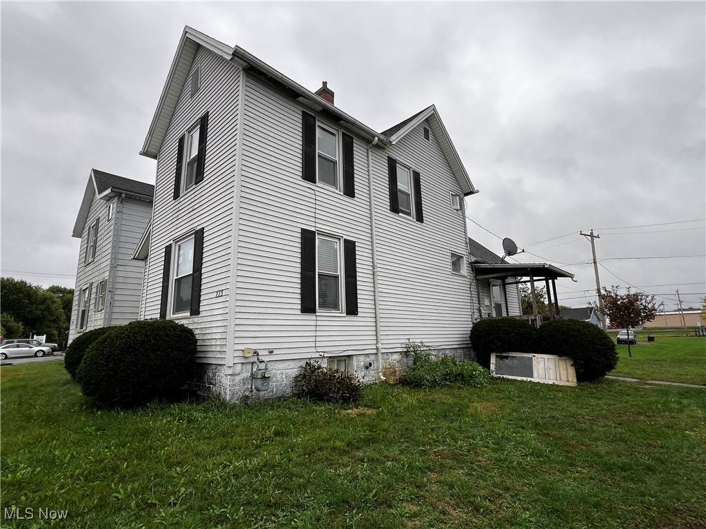 223 Pine Street - Photo 1