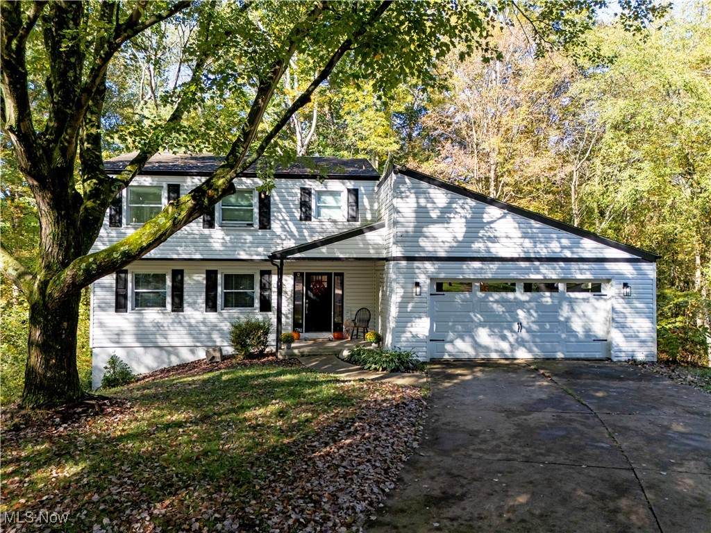 2782 Tanglewood Drive - Photo 1