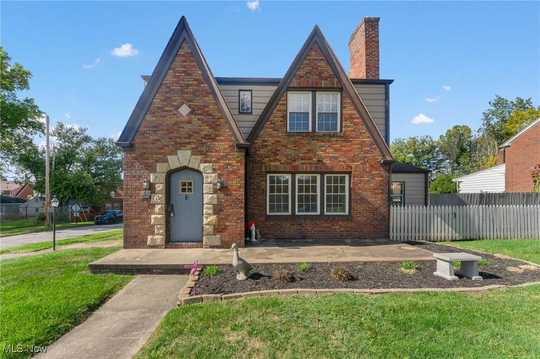 4038 Sunset Boulevard - Photo 1