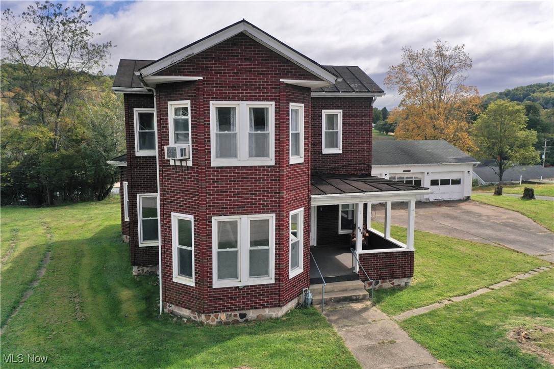 705 Main Street - Photo 1