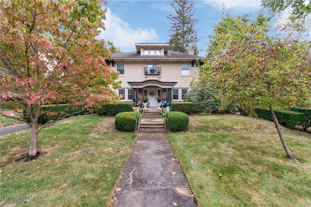 1117 Quinby Avenue - Photo 1