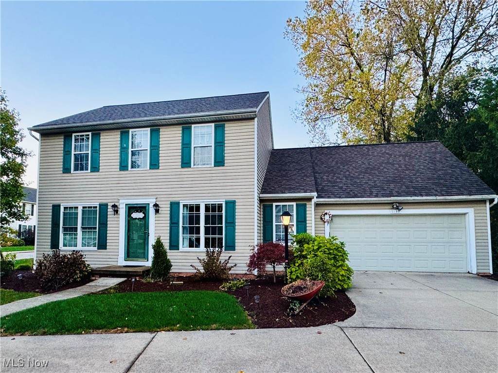 1139 Glencove Commons Drive - Photo 1