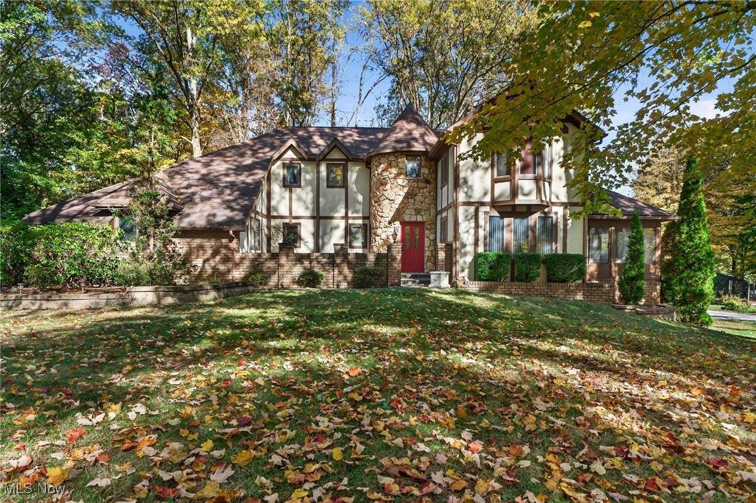 1585 Kent Street - Photo 1