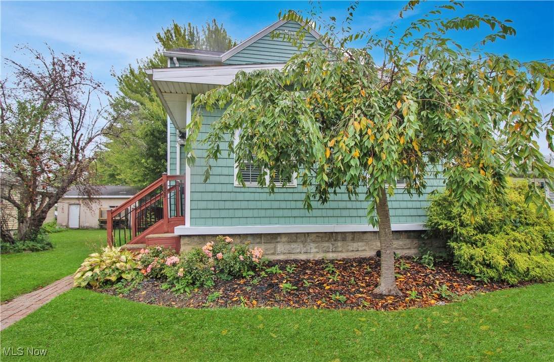 423 Fulton Street - Photo 1