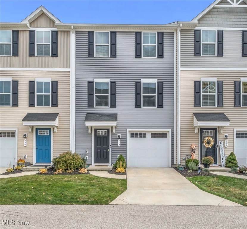 113 Palm Court - Photo 1