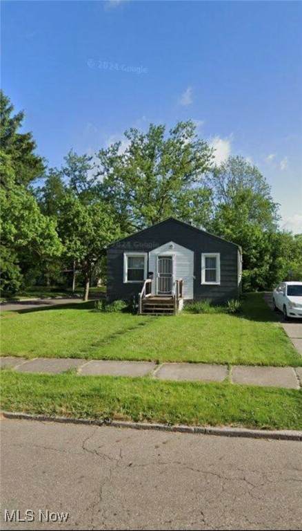 1093 Joy Avenue - Photo 1