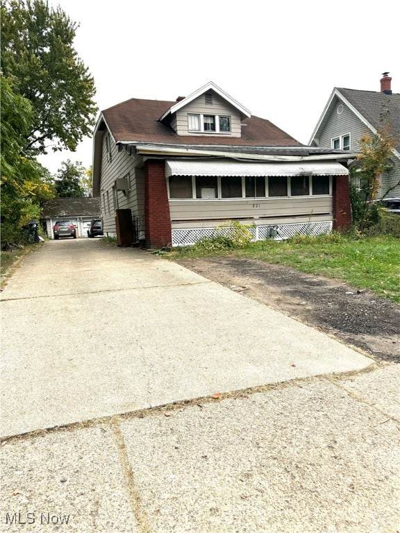 821 Woodbine Avenue - Photo 1