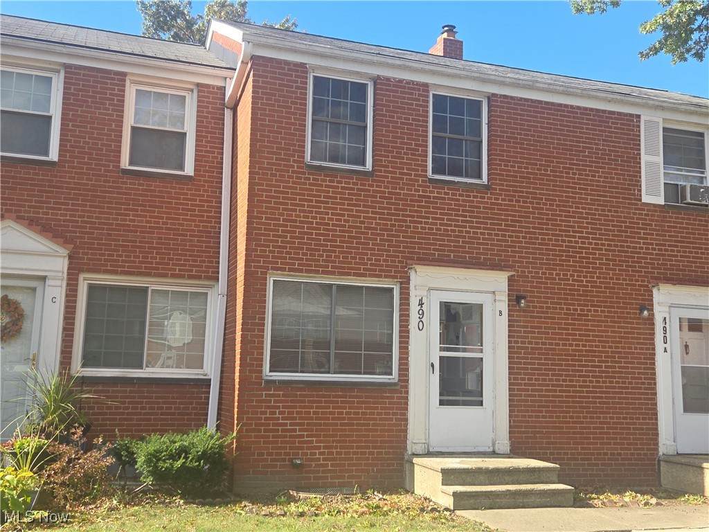 490 Kenwood Drive - Photo 1