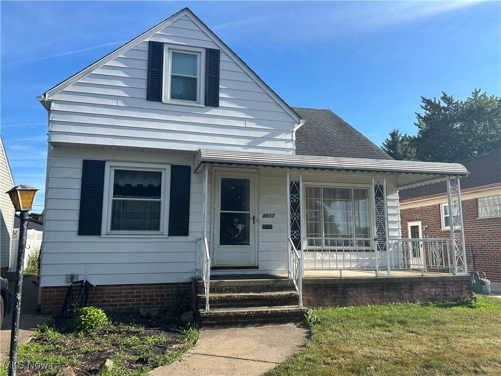 8017 Wainstead Drive - Photo 1