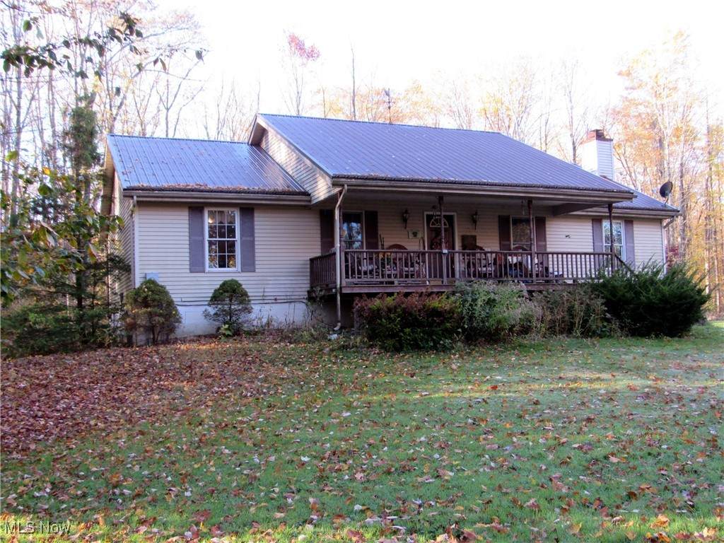 4902 Leslie Road - Photo 1