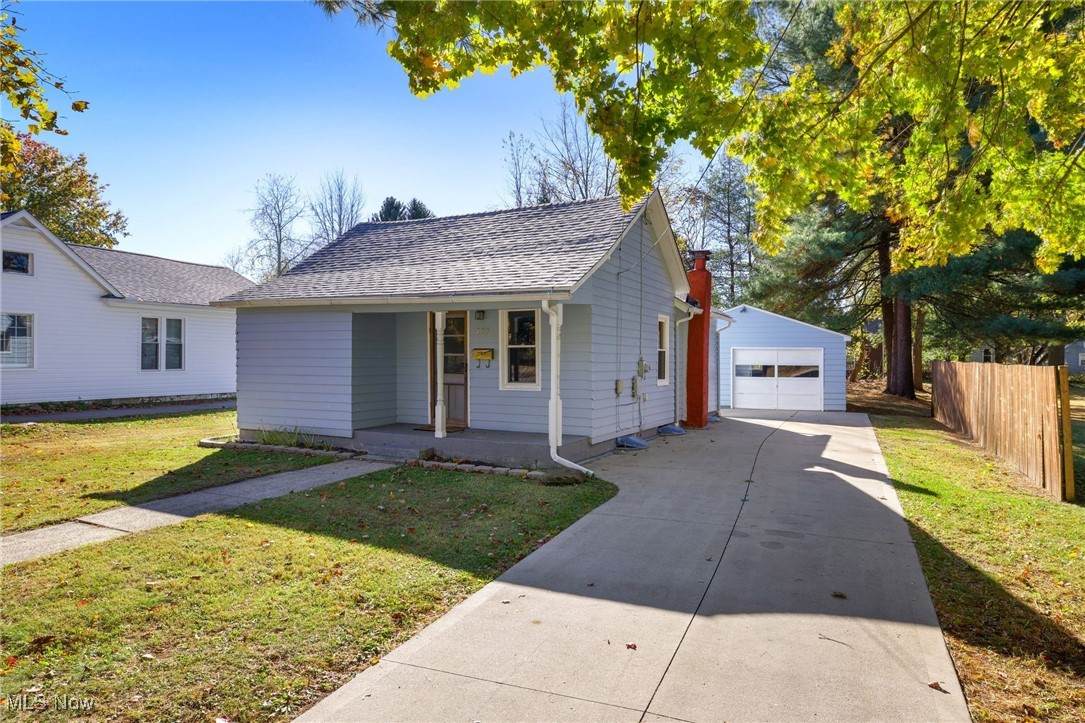 420 Dodge Street - Photo 1