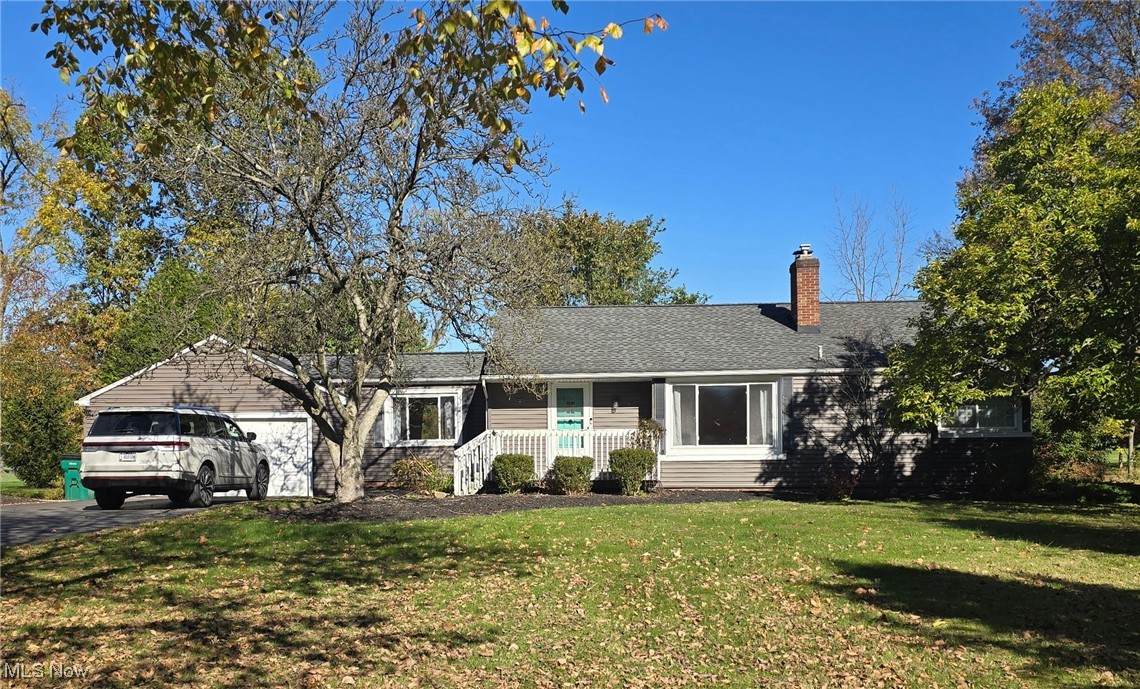 483 Atterbury Boulevard - Photo 1