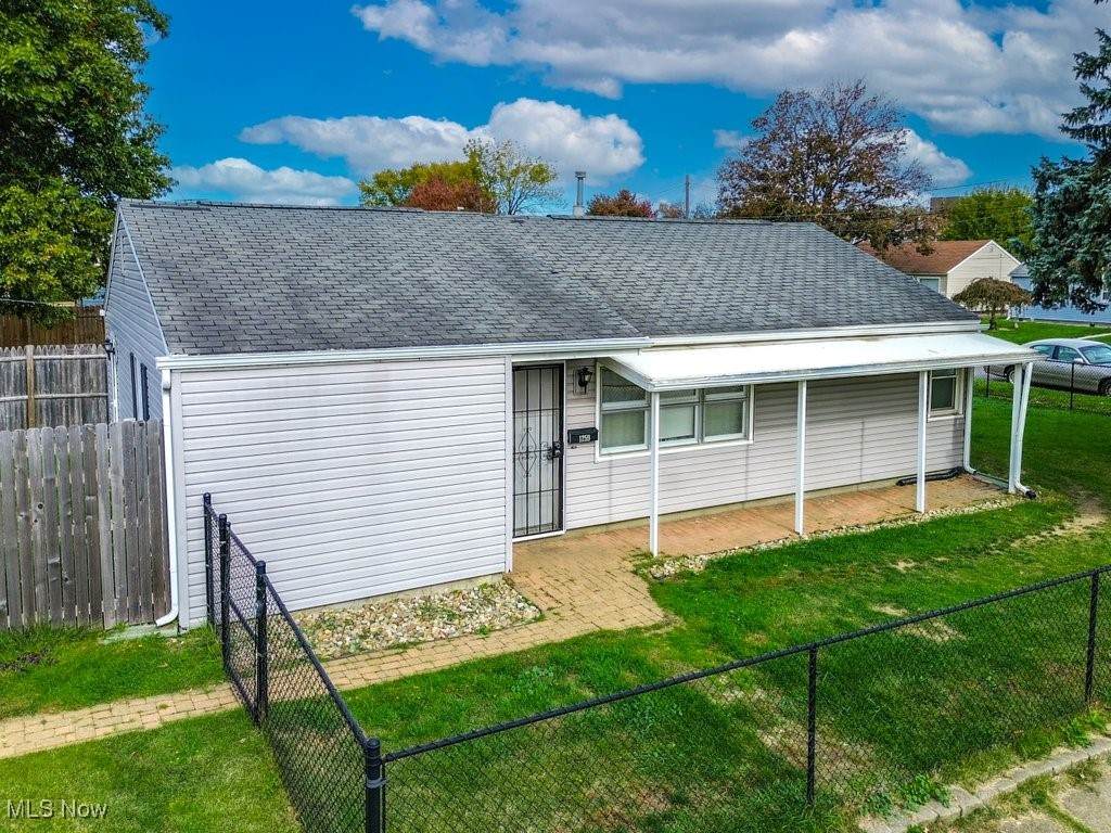 1259 Hawthorne Avenue - Photo 1