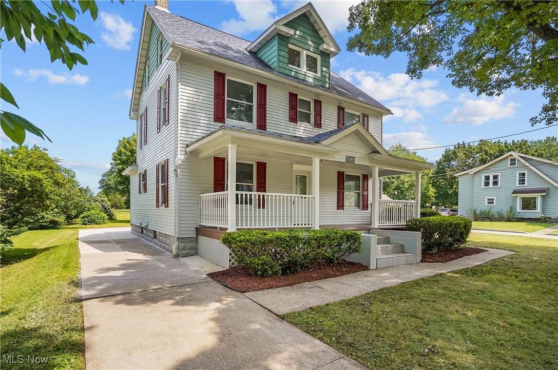 7085 Youngstown Pittsburgh Road - Photo 1