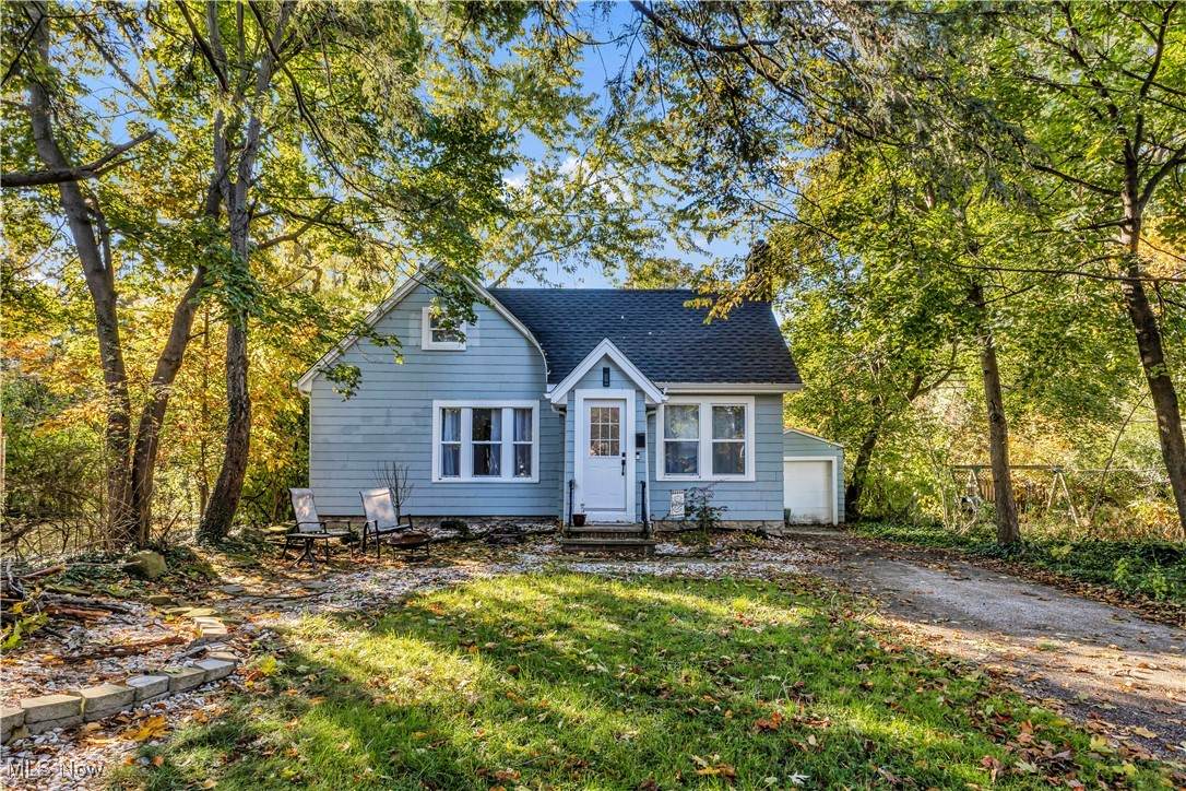 1602 Rydalmount Road - Photo 1