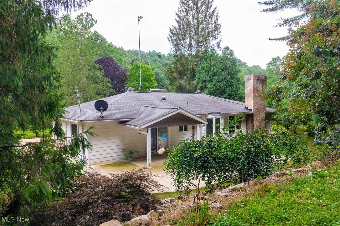 32015 Township Road 368 - Photo 1