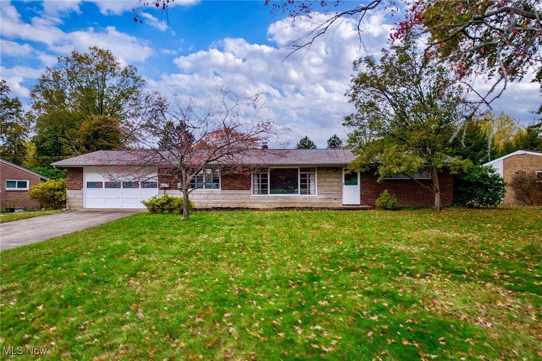 221 Briar Avenue - Photo 1