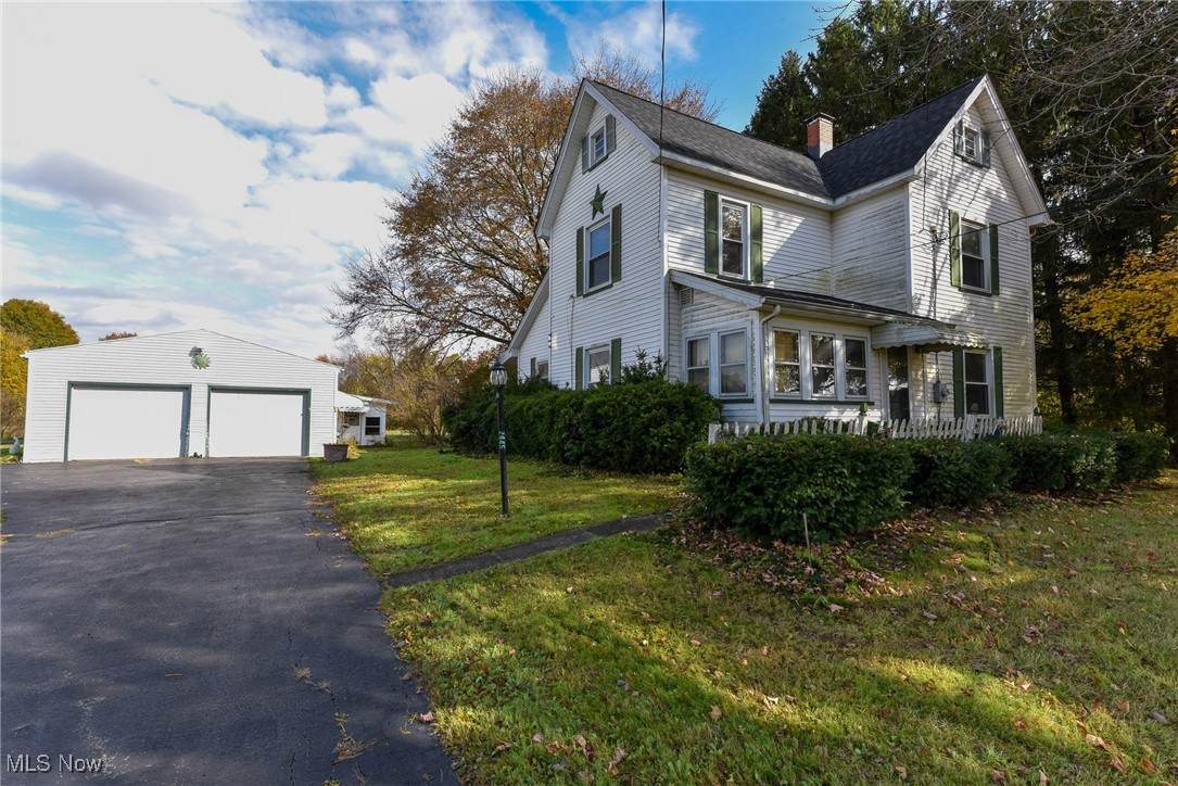 2445 Newton Tomlinson Road - Photo 1