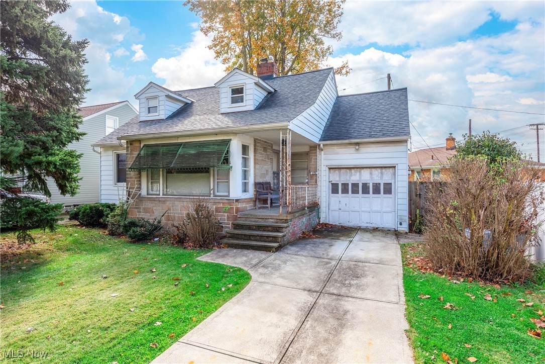 6298 Chestnut Hills Drive - Photo 1