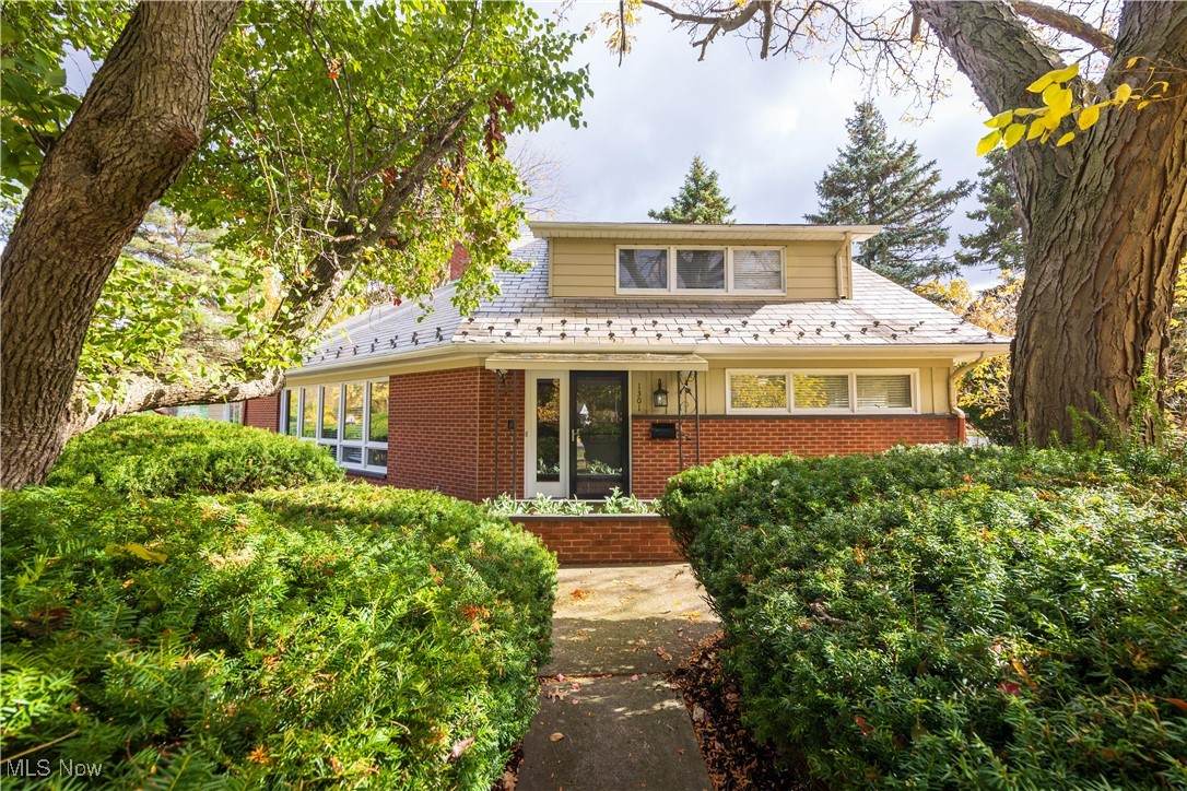 1301 Forest Hills Boulevard - Photo 1