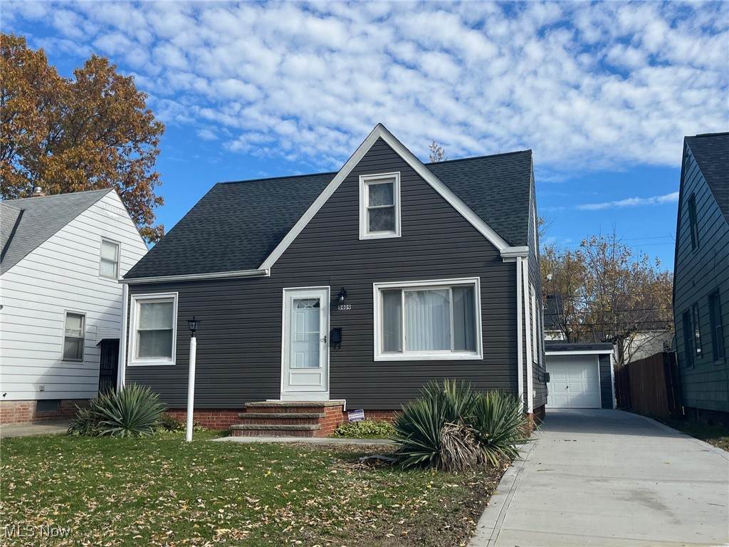 5409 Hollywood Avenue - Photo 1