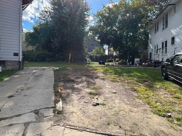 9605 Silk Avenue - Photo 1