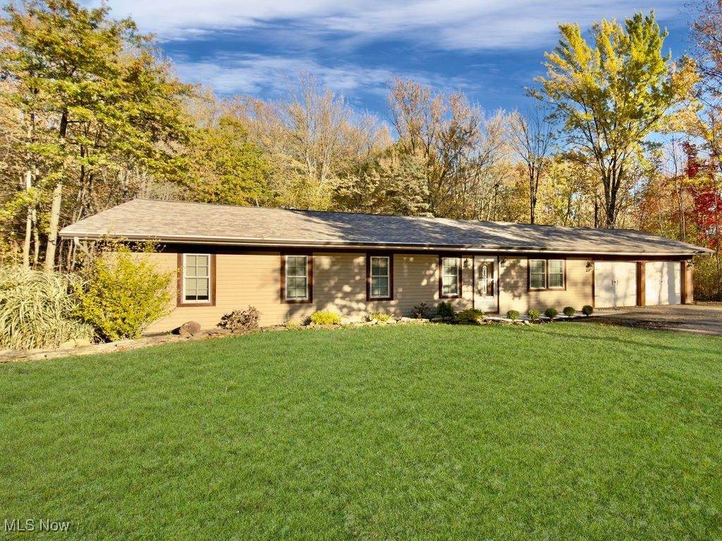 8285 Munson Road - Photo 1