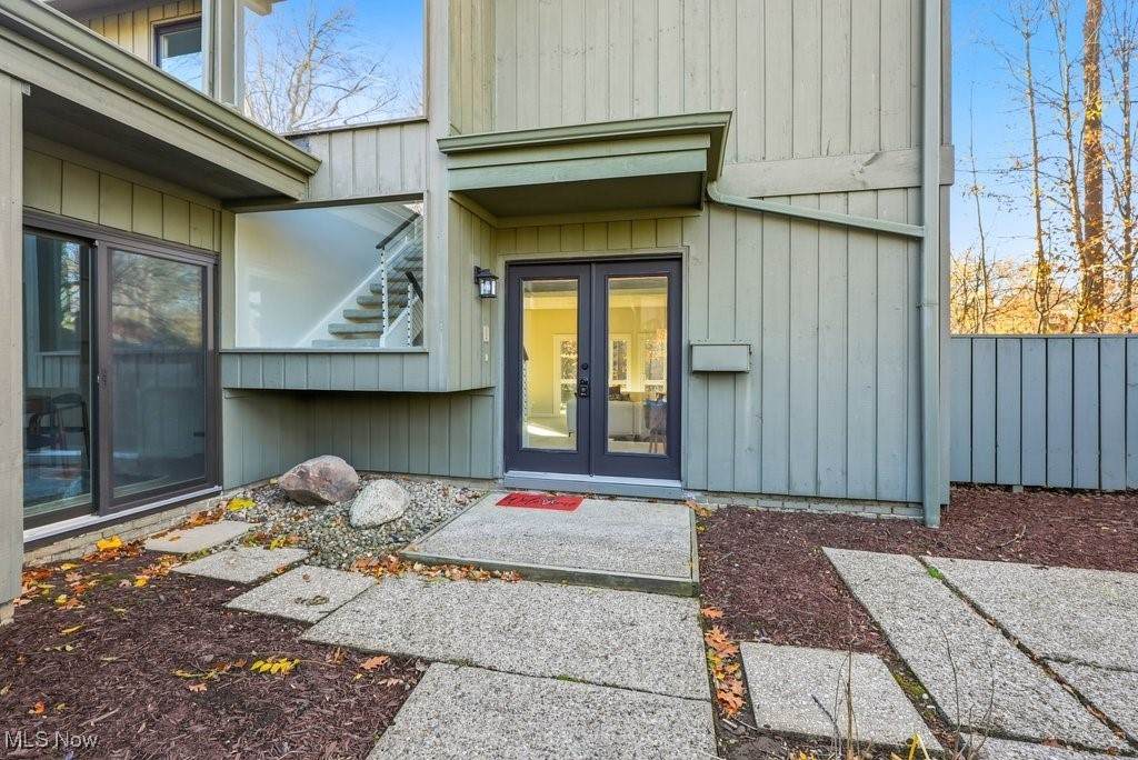 702-22 Fairington Drive - Photo 1