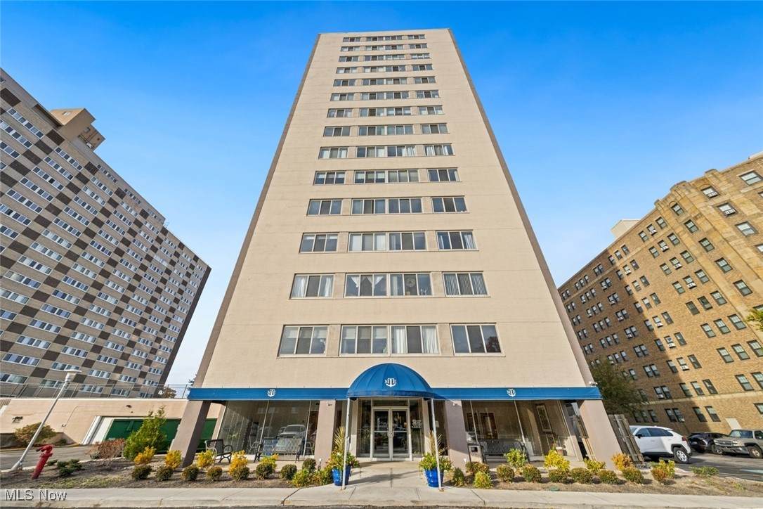 12520 Edgewater Drive - Photo 1