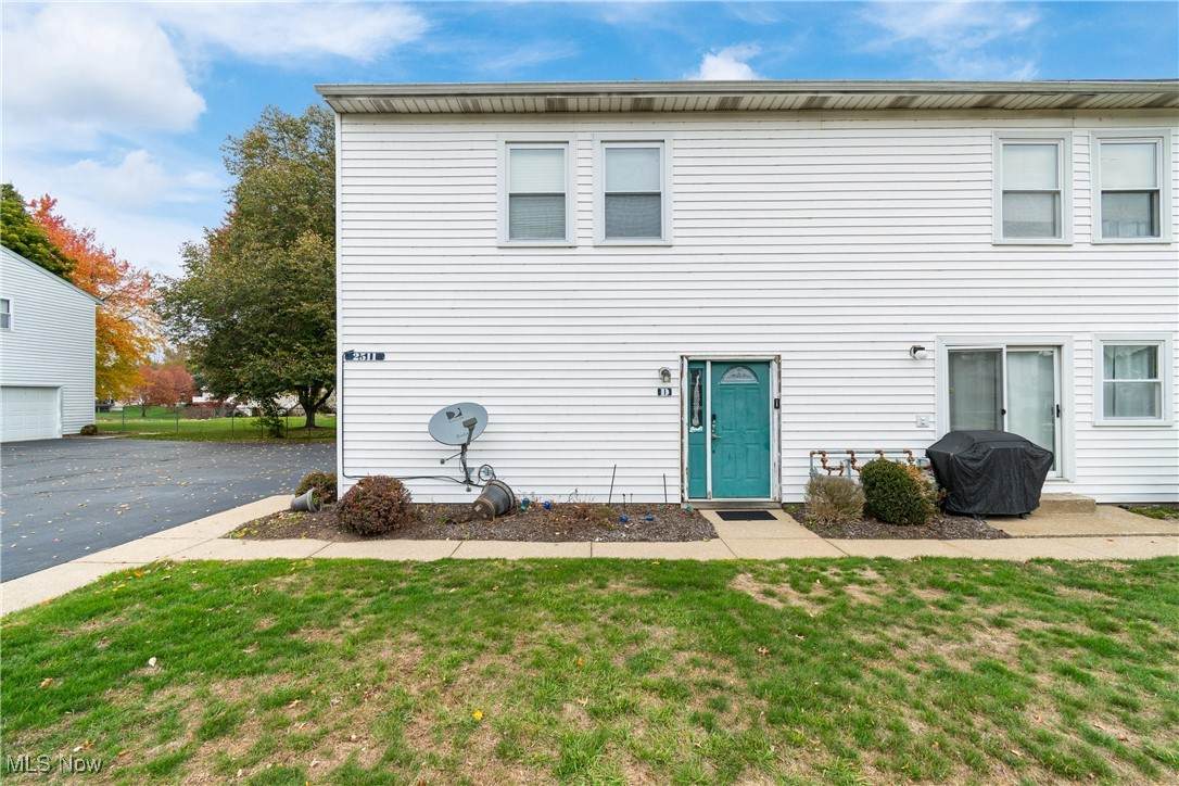 2511 Royal County Down - Photo 1