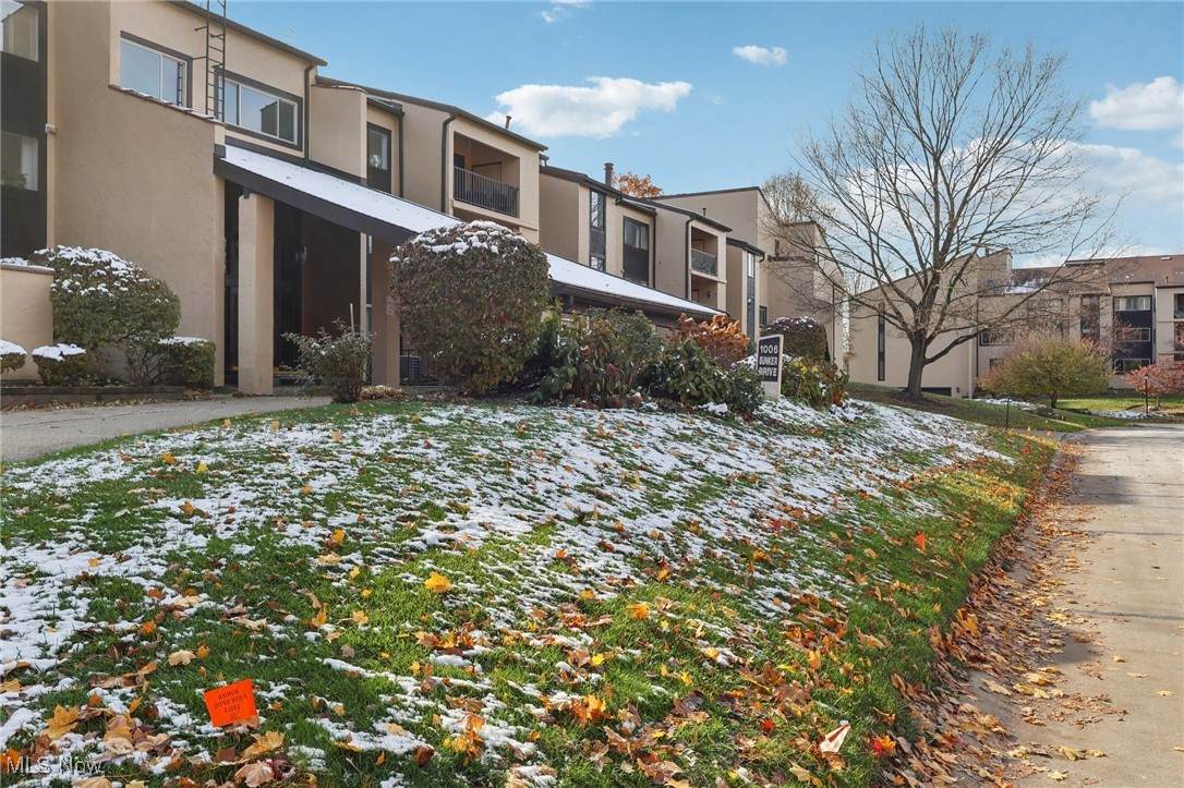 1006 Bunker Drive - Photo 1