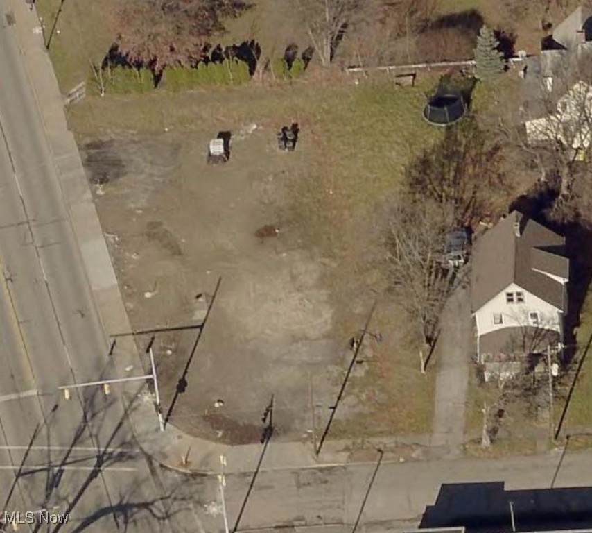 131 State Street - Photo 1