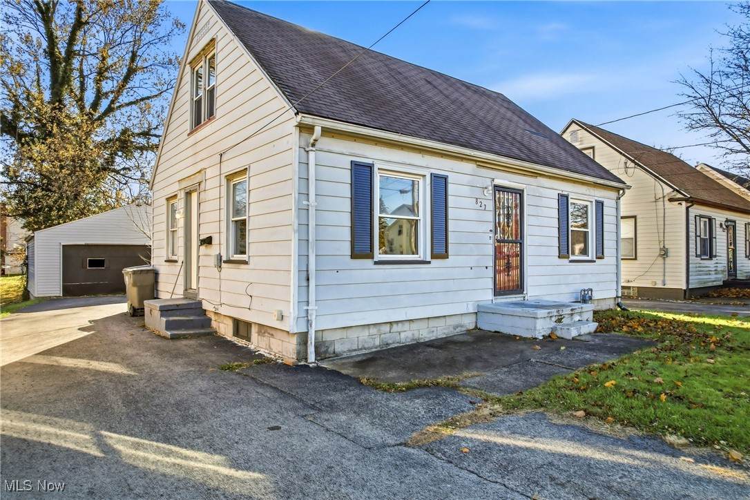 827 Avondale Avenue - Photo 1