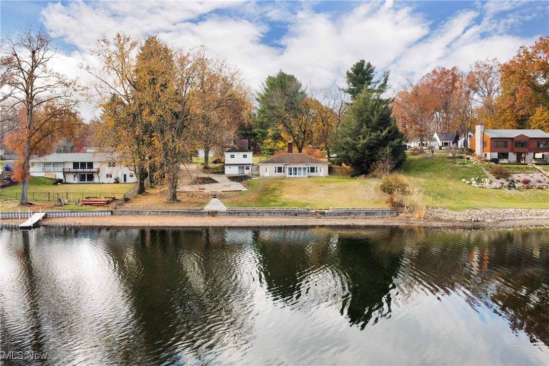 3809 Powell Avenue - Photo 1