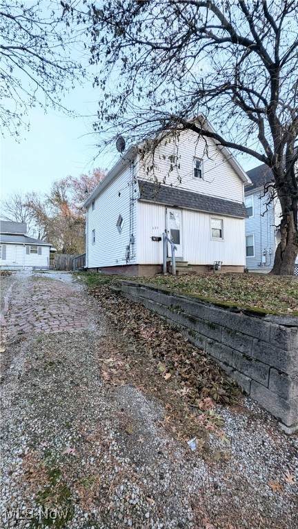 689 Kling Street - Photo 1