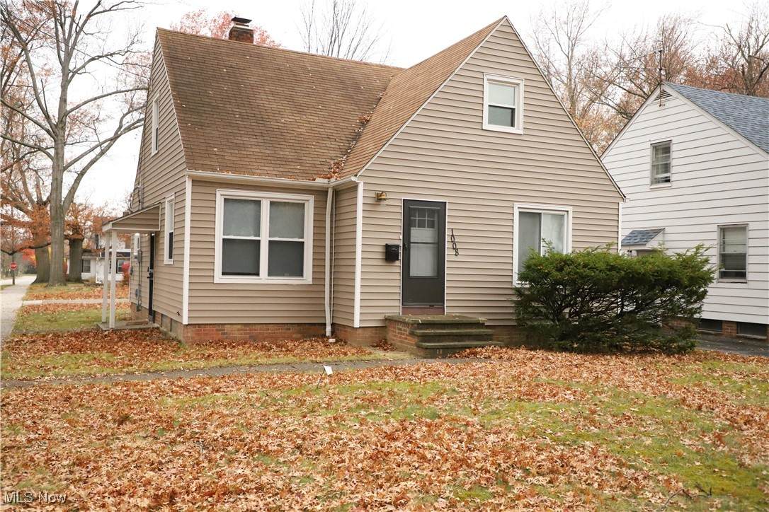 1008 Woodview Road - Photo 1