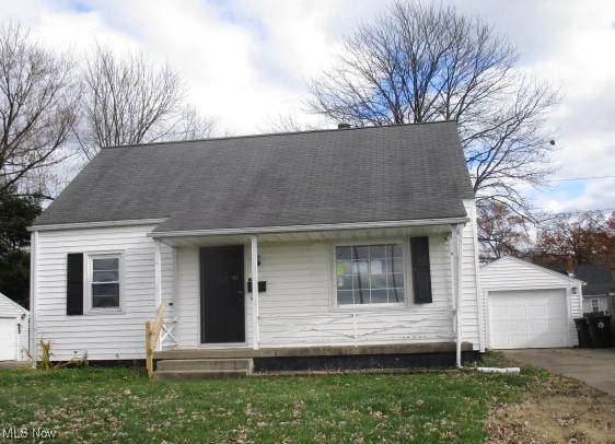 752 Laird Avenue - Photo 1