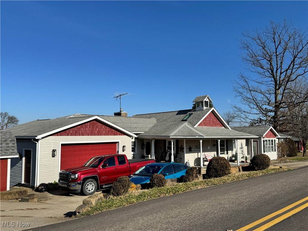 6041 Township Road 310 - Photo 1