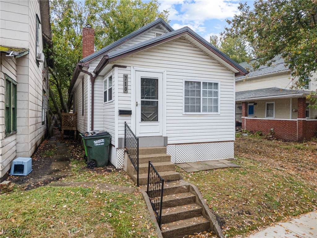 710 Freedom Avenue - Photo 1