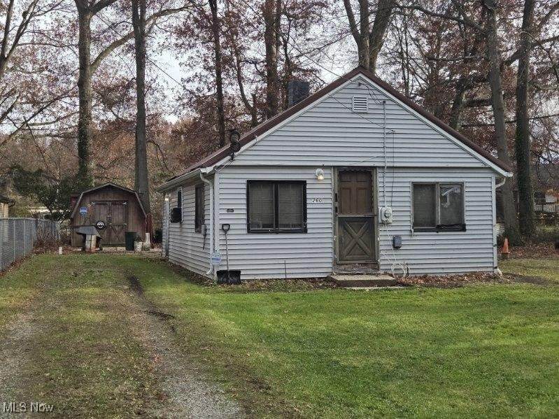 260 Oakwood Street - Photo 1