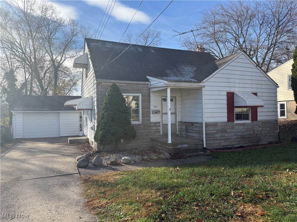 106 Selden Avenue - Photo 1